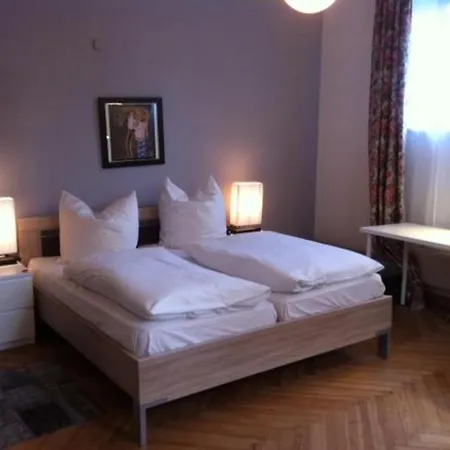 Sudrow Apartment