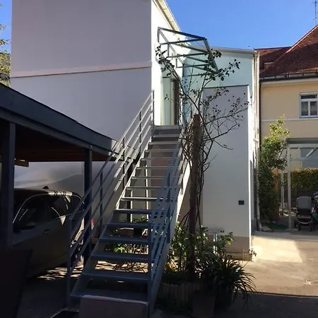 Sudrow Apartman *
